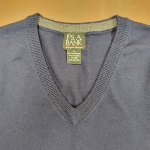 Men's Jos. A. Bank Signature Collection  100% Merino Wool  V Neck Sweater